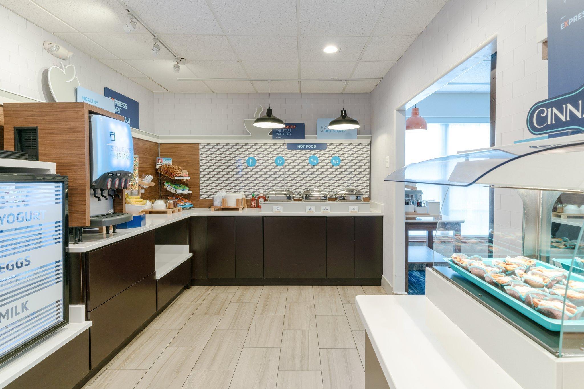 Holiday Inn Express Prince Frederick By Ihg Kültér fotó
